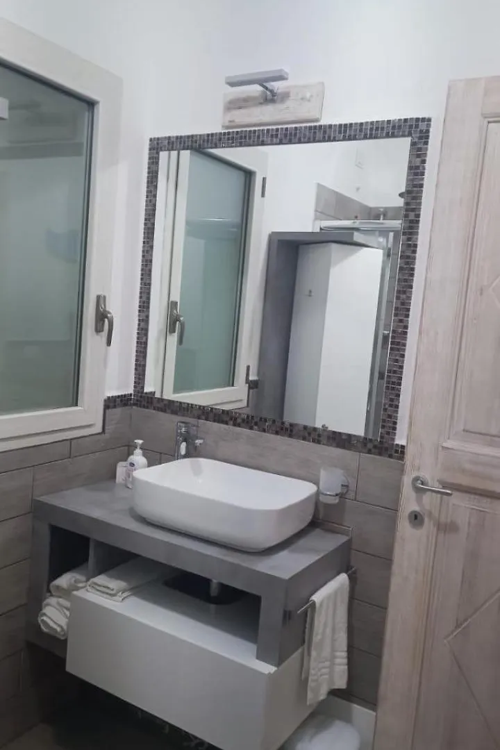 Le Perle Sts Appartement Palau 0*,